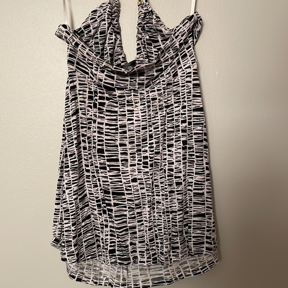 Express halter top - Picture 5 of 5